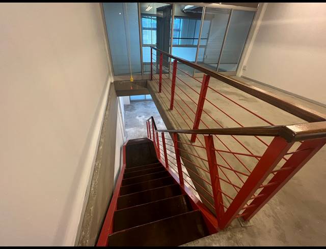 133M² OFFICE TO LET IN ROSEBANK